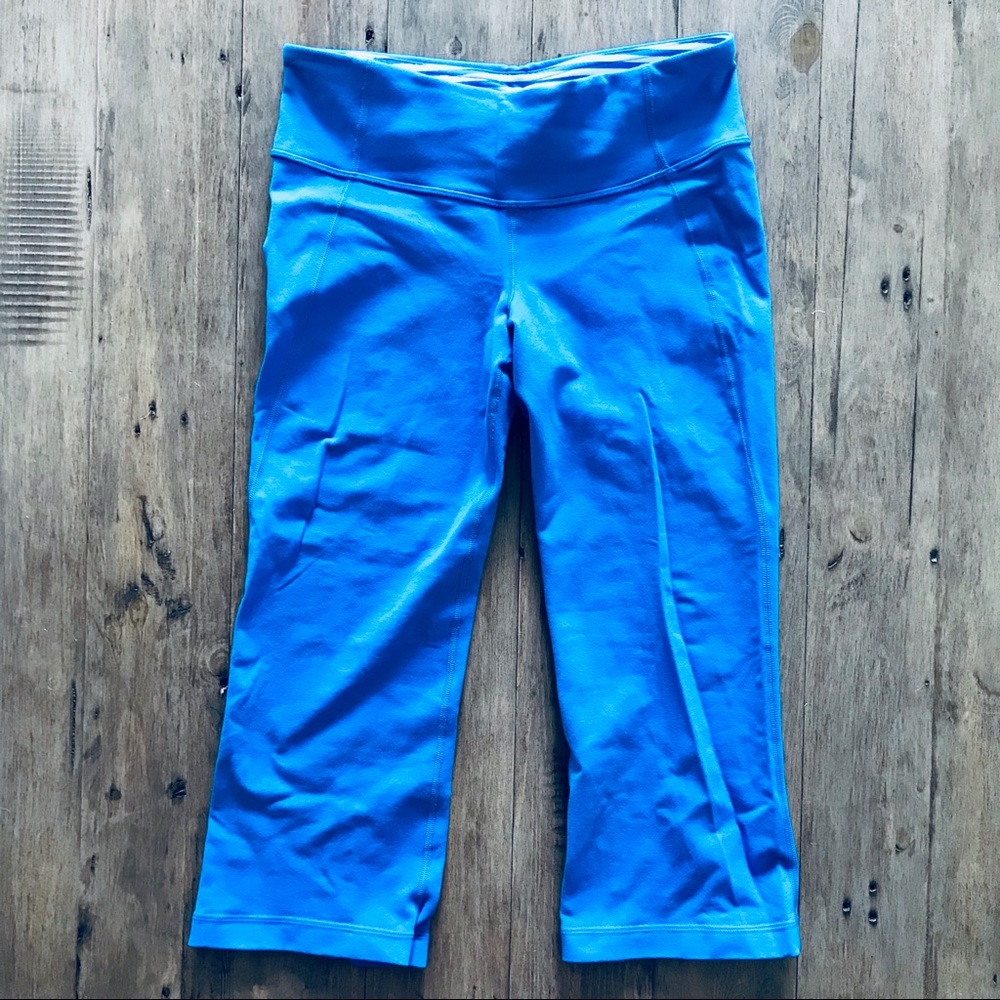 Lululemon | Blue Workout Capris Size 8
